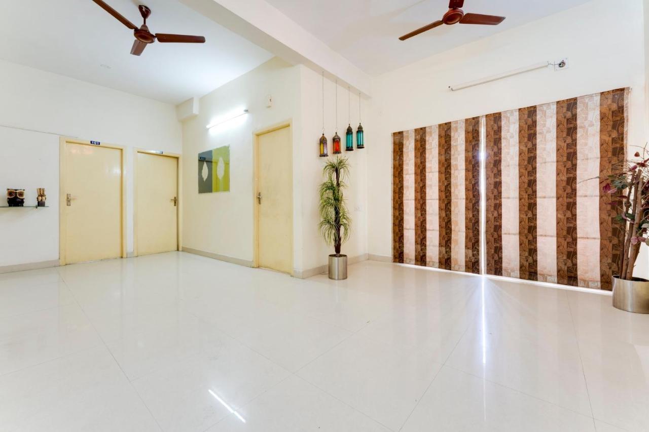 Hotel O J2 Service Apartment Chennai Eksteriør bilde
